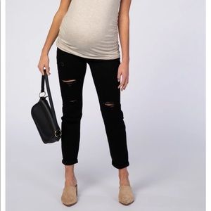 Brand new, never work.  Maternity Jeans. Black, size 30.